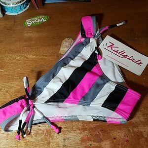 Kaligirlz Rios Stripe White Grey Black Hot Pink Md
